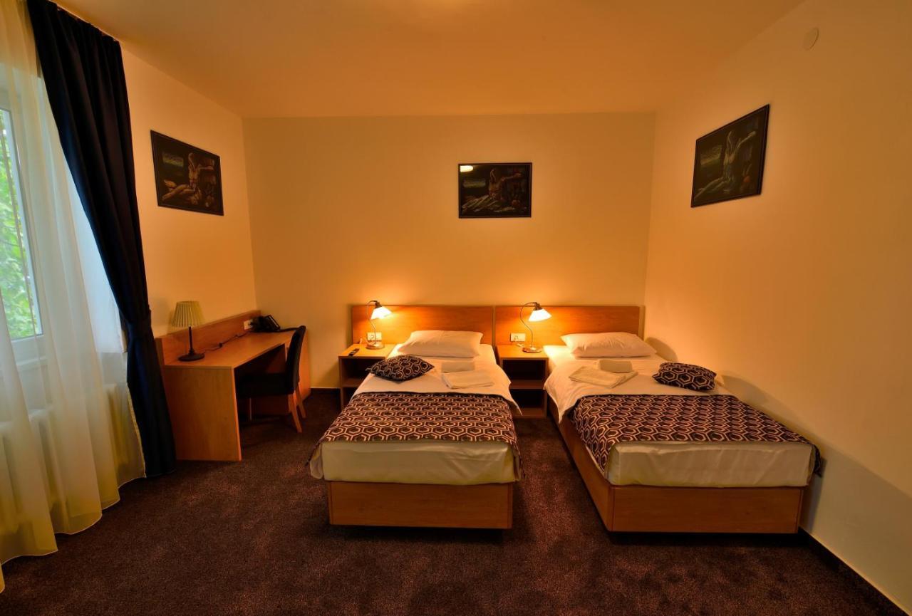 Orient Hotel Nablus Eksteriør billede